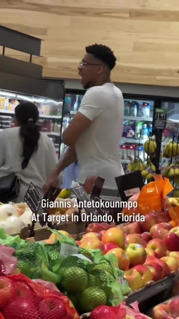 好男人??！字母哥在奧蘭多度假 陪妻子一起逛超市